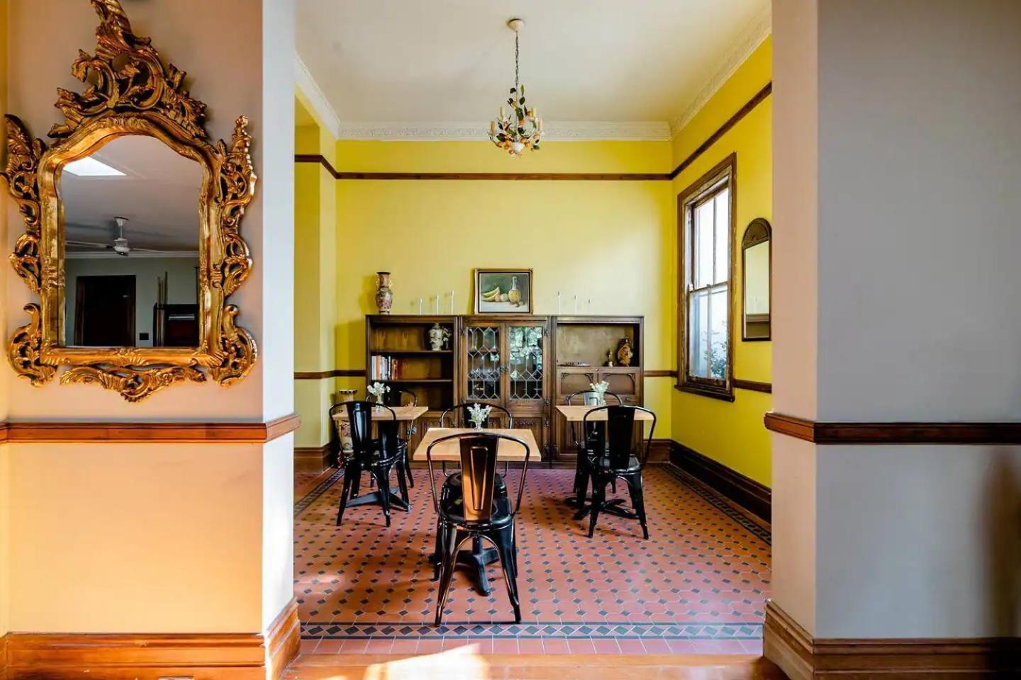Отель The Mansion Ньюкасл Экстерьер фото
